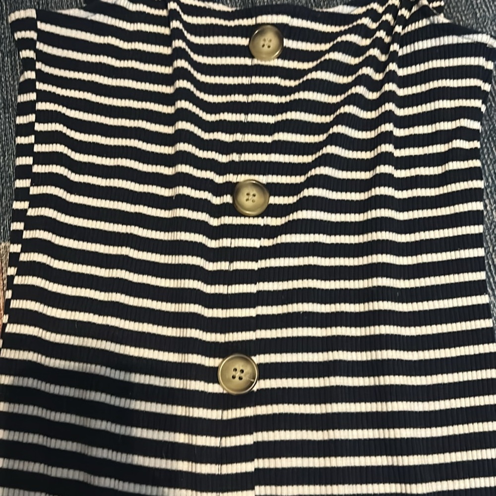 Cotton On striped comfy dress. Buttons not functional. - Picture 2 of 3